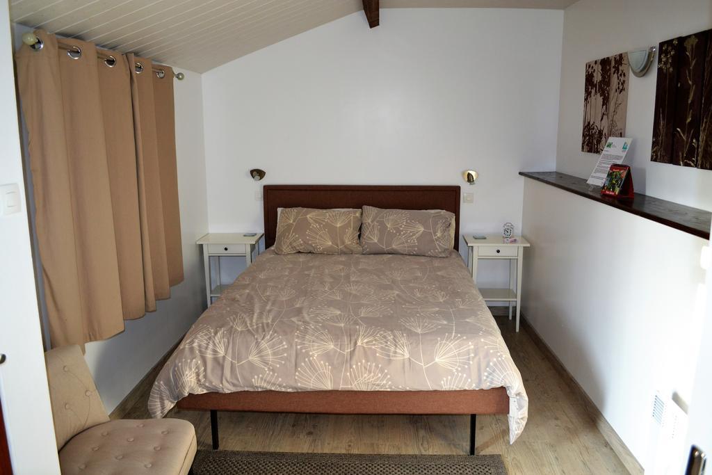 Le Moulin De Lusseau Bed and Breakfast Chef-Boutonne Buitenkant foto