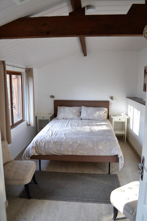 Le Moulin De Lusseau Bed and Breakfast Chef-Boutonne Buitenkant foto